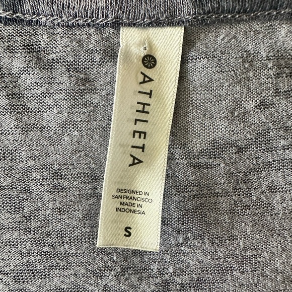 Athleta Purple Camo V-Neck Tee - Picture 5 of 5